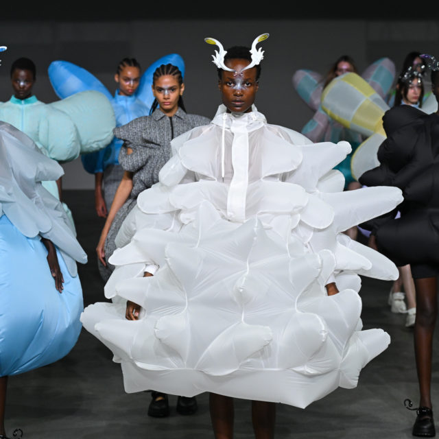 Anrealage_Paris25ss_finale_196